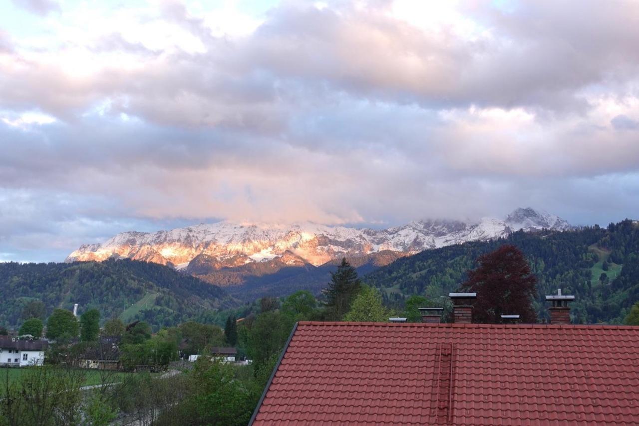 Loisachglueck Daire Garmisch-Partenkirchen Dış mekan fotoğraf